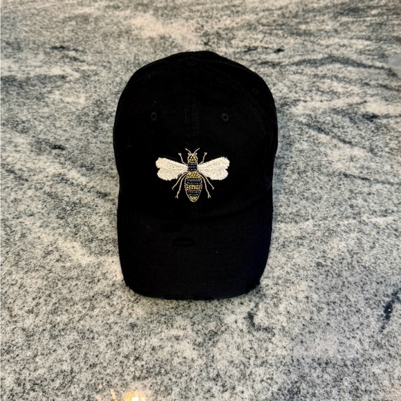 New Custom Designed Black Baseball Cap with Yellow & Black Bee. - Picture 3 of 4